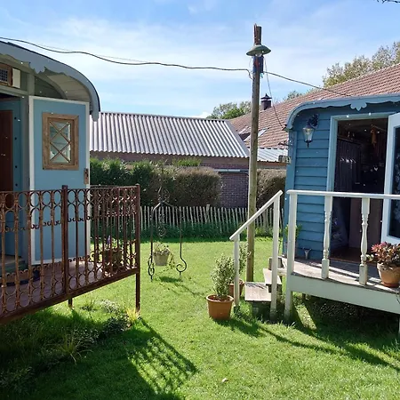 Alojamento de Acomodação e Pequeno-almoço Pipowagen Biej Oma Neeske