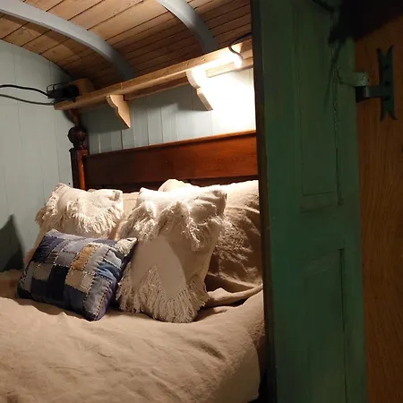 Alojamento de Acomodação e Pequeno-almoço Pipowagen Biej Oma Neeske Netersel