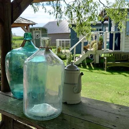 Alojamento de Acomodação e Pequeno-almoço Pipowagen Biej Oma Neeske