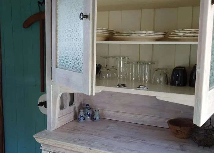 فندق مبيت وإفطار Pipowagen Biej Oma Neeske Netersel