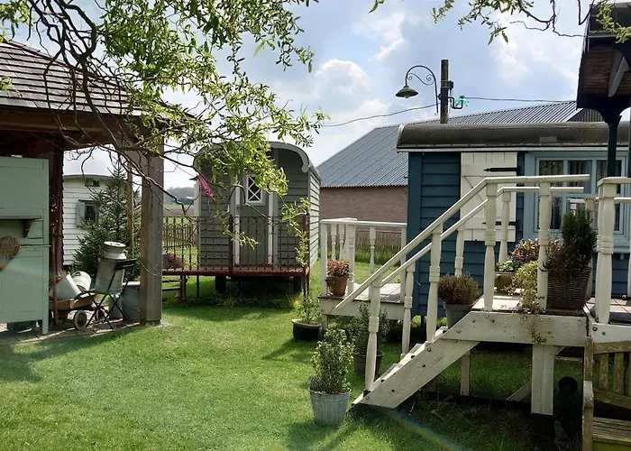 Pipowagen Biej Oma Neeske فندق مبيت وإفطار Netersel