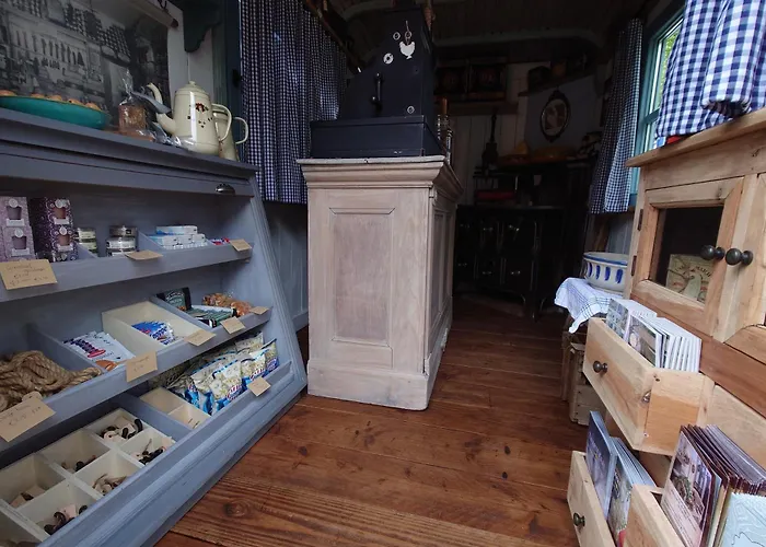 Pipowagen Biej Oma Neeske לינה וארוחת בוקר